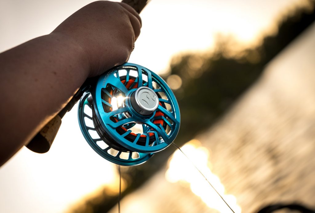 difference between baitcaster and spinning reel