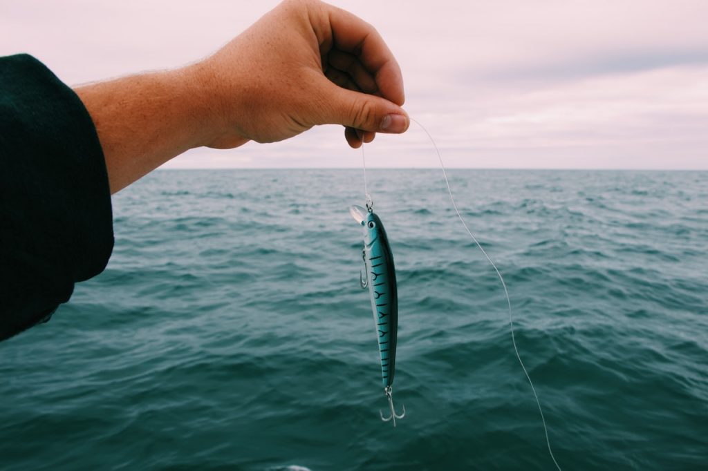 how to cast farther with a baitcaster