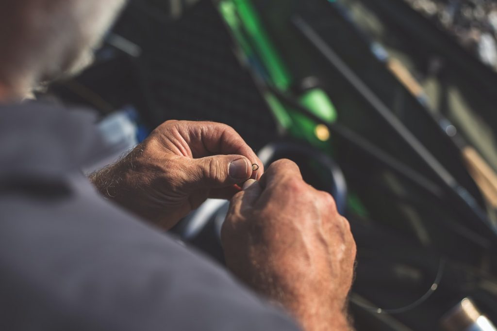 how to put new line on a fishing pole