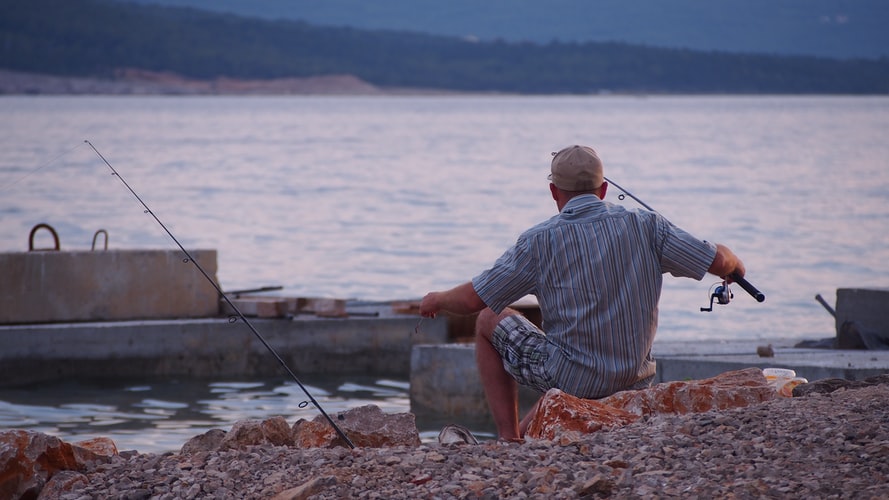 How to Repair a Broken Graphite Fishing Rod