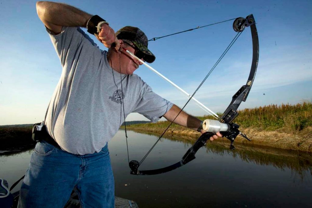 bowfishing